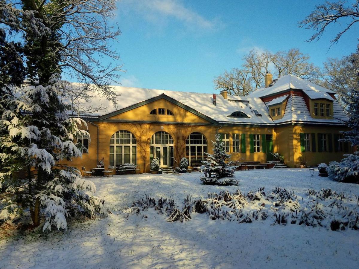 Отель Kavaliershaus Krumke - Gaestehaus Im Schlosspark - Schluesselbox - Kein Tv Экстерьер фото
